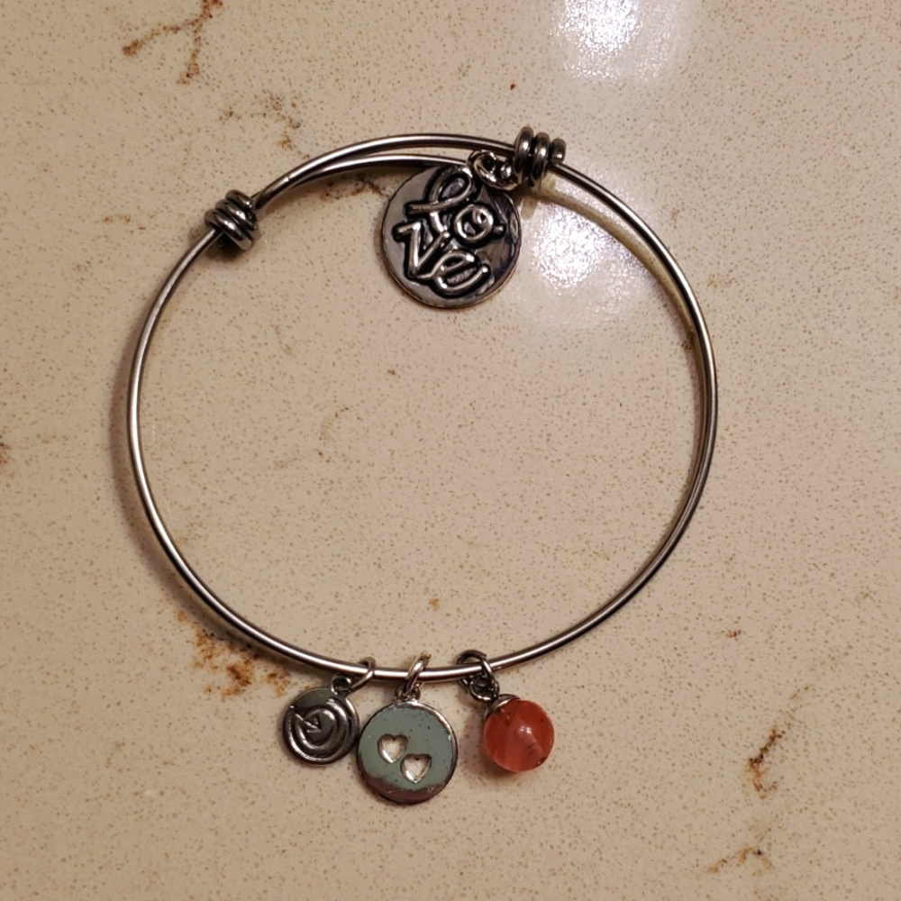 SISTER LOVE ❤️  BRACELET, silver colored with 4 charms, adjustable